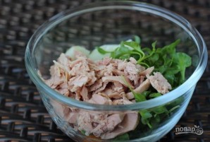 Легкий салат с тунцом - фото шаг 2