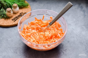 Салат из моркови без майонеза - фото шаг 5