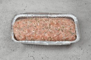 Мясной рулет с яйцом - фото шаг 8