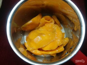 Влажный бисквит с манго - фото шаг 2