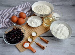 Сметанник со смородиной - фото шаг 1