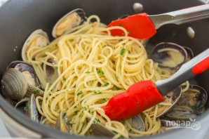 Спагетти с моллюсками - фото шаг 3