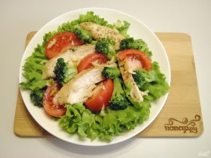Салат с брокколи и курицей - фото шаг 6