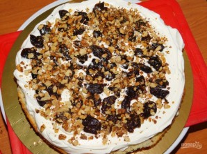 Сметанный торт с черносливом и орехами - фото шаг 6