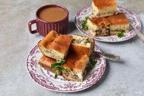 Заливной пирог с консервированной рыбой - фото шаг 12