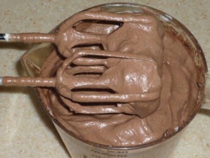 Крем для шоколадного бисквита - фото шаг 5