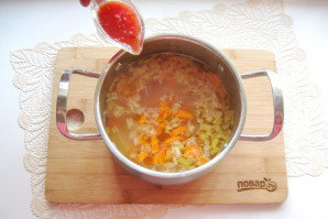 Томатный суп с клецками - фото шаг 10