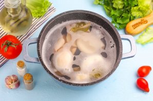 Салат с кальмаром, огурцом и яблоком - фото шаг 3