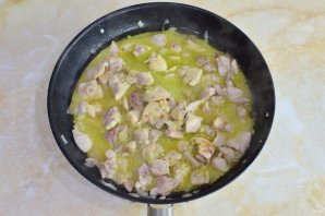 Феттуччине с жареным куриным филе и соусом "Песто" - фото шаг 8