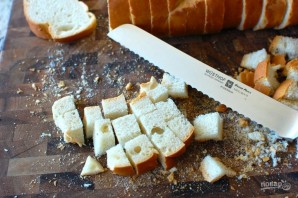 Хлебный пудинг с соусом - фото шаг 1