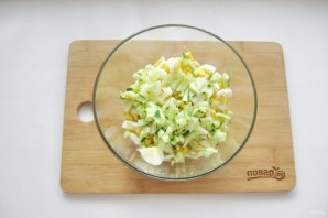 Салат из цветной капусты с крабовыми палочками - фото шаг 6