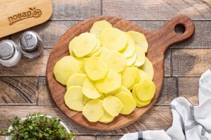 Картофельные чипсы в духовке без масла - фото шаг 4