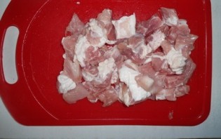 Мясо с грибами в горшочках - фото шаг 2