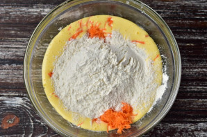 Морковный торт со сливочным кремом - фото шаг 6