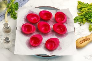 Маринованные яйца - фото шаг 6