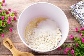 Творожная запеканка (простой рецепт) - фото шаг 4