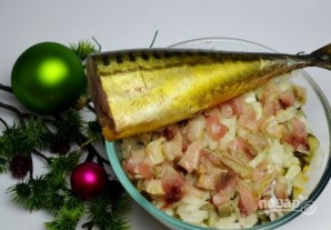 Салат с кукурузой, рисом и копченой скумбрией - фото шаг 7