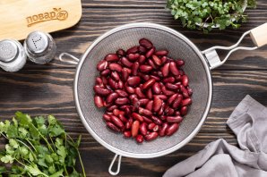 Постный салат с красной фасолью - фото шаг 2