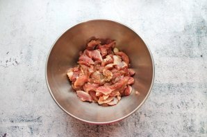 Лапша вок со свининой и овощами - фото шаг 2