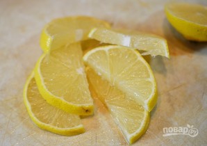 Сырный салат на лимонных дольках - фото шаг 1