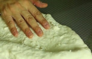 Пирожковое тесто без дрожжей - фото шаг 5