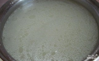 Сырный суп с крабовыми палочками - фото шаг 1