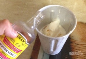 Коктейль "Молочный" с мороженым и бананом - фото шаг 4