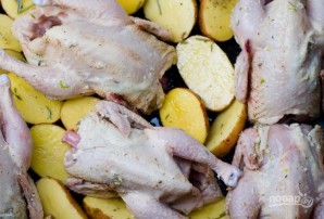 Курица с картошкой в духовке - фото шаг 4