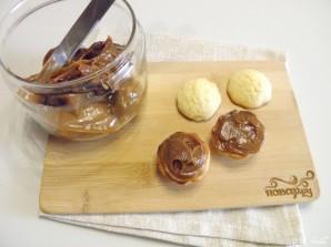 Печенье с вареной сгущенкой - фото шаг 8