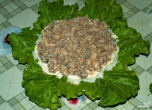 Рыбный салат из консервов с рисом - фото шаг 8