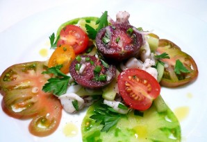 Салат с кальмарами и огурцами - фото шаг 6