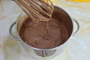 Шоколадный слоеный торт - фото шаг 5