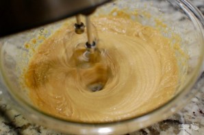 Кекс с арахисовым маслом и шоколадом - фото шаг 3