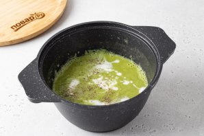 Крем-суп из зеленого горошка и салата айсберг - фото шаг 7