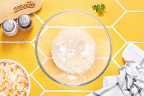 Пирожки с квашеной капустой - фото шаг 2