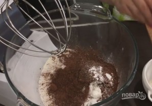 Шоколадный торт за 10 минут - фото шаг 1
