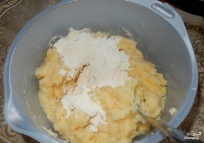 Картофельные зразы с квашеной капустой - фото шаг 4