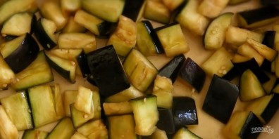 Вкусный и легкий салат из баклажанов - фото шаг 1