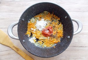 Спагетти с тефтельками под острым томатным соусом - фото шаг 5