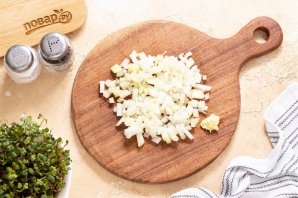 Фасоль с луком - фото шаг 3