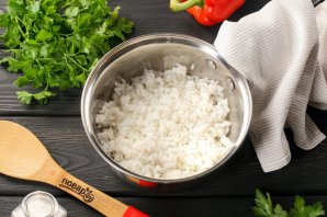 Перцы с фаршем и рисом фаршированные рецепт в кастрюле - фото шаг 2