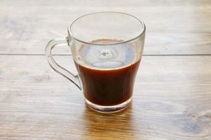 Кофе "Глясе" с клубничным сорбе - фото шаг 2