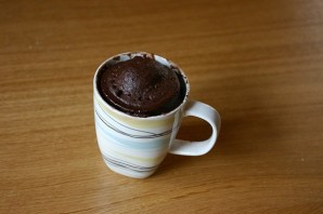 Шоколадный кекс за 5 минут - фото шаг 10