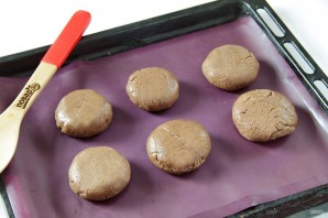 Шоколадное печенье с джемом - фото шаг 10
