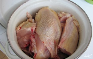 Курица кусочками в соусе в духовке - фото шаг 1
