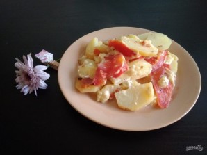 Картофель с помидорами слоями в мультиварке - фото шаг 6