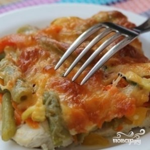 Куриный стейк под овощами и сыром - фото шаг 8