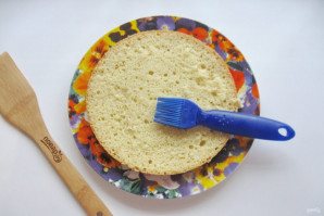Бисквитный торт с кремом "Пломбир" - фото шаг 15