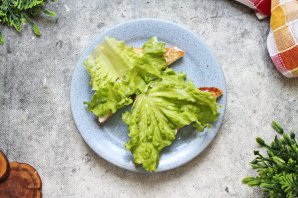 Бутерброды со шпротами - фото шаг 5