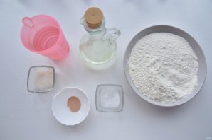 Белая пицца с лососем - фото шаг 1